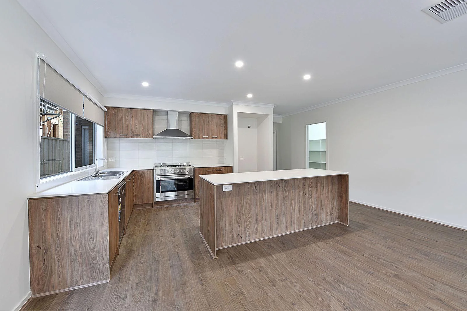 Additional image 2 of 7 Mullins Way, Sunbury VIC 3429