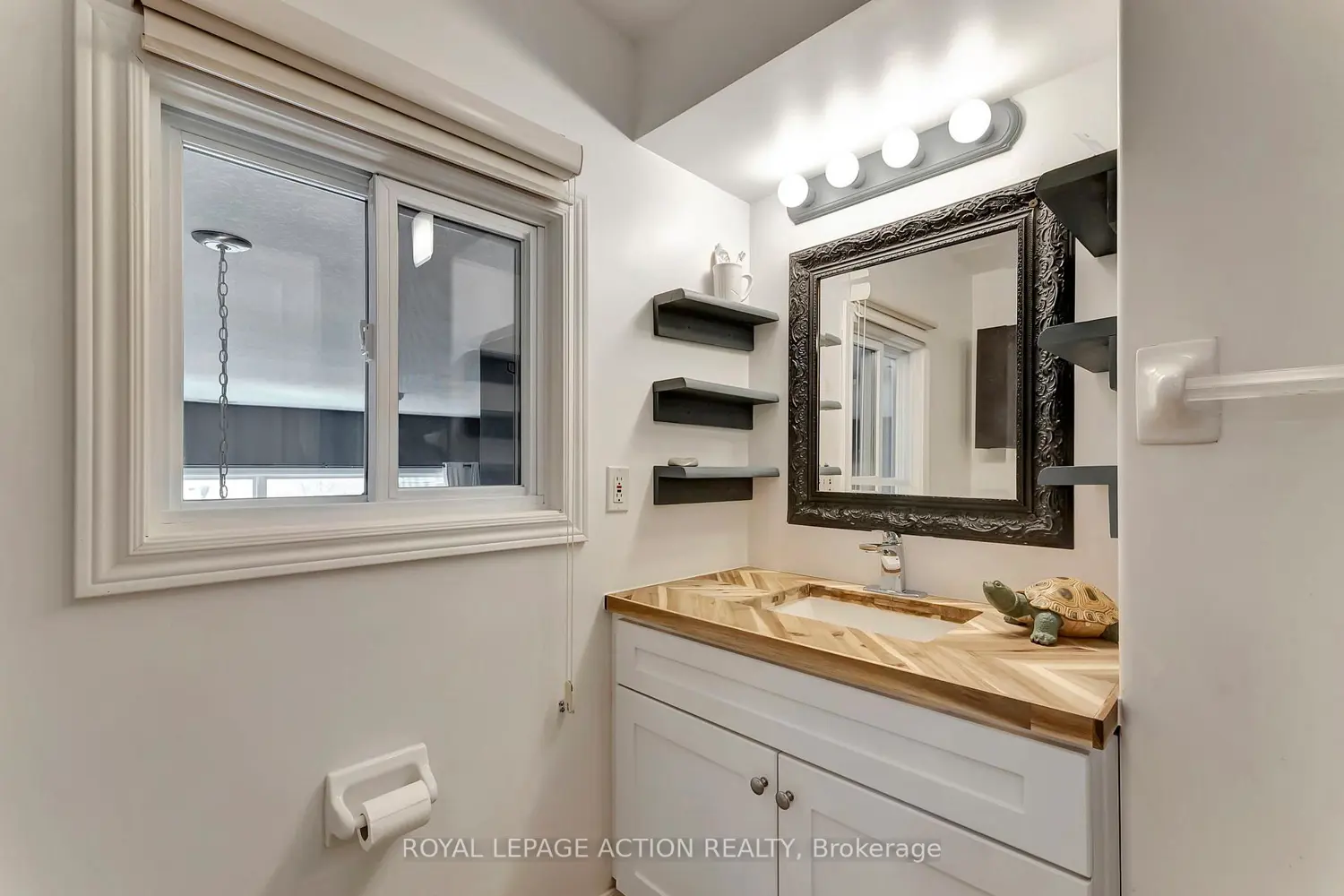 Additional image 16 of 111 Grey Street 212
