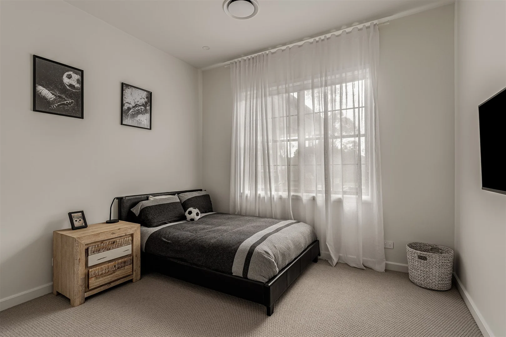 Additional image 18 of 9 Windeyer Street, Renwick NSW 2575