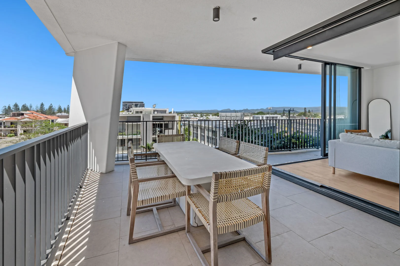 Additional image 16 of 304/43 Peerless Avenue, Mermaid Beach QLD 4218