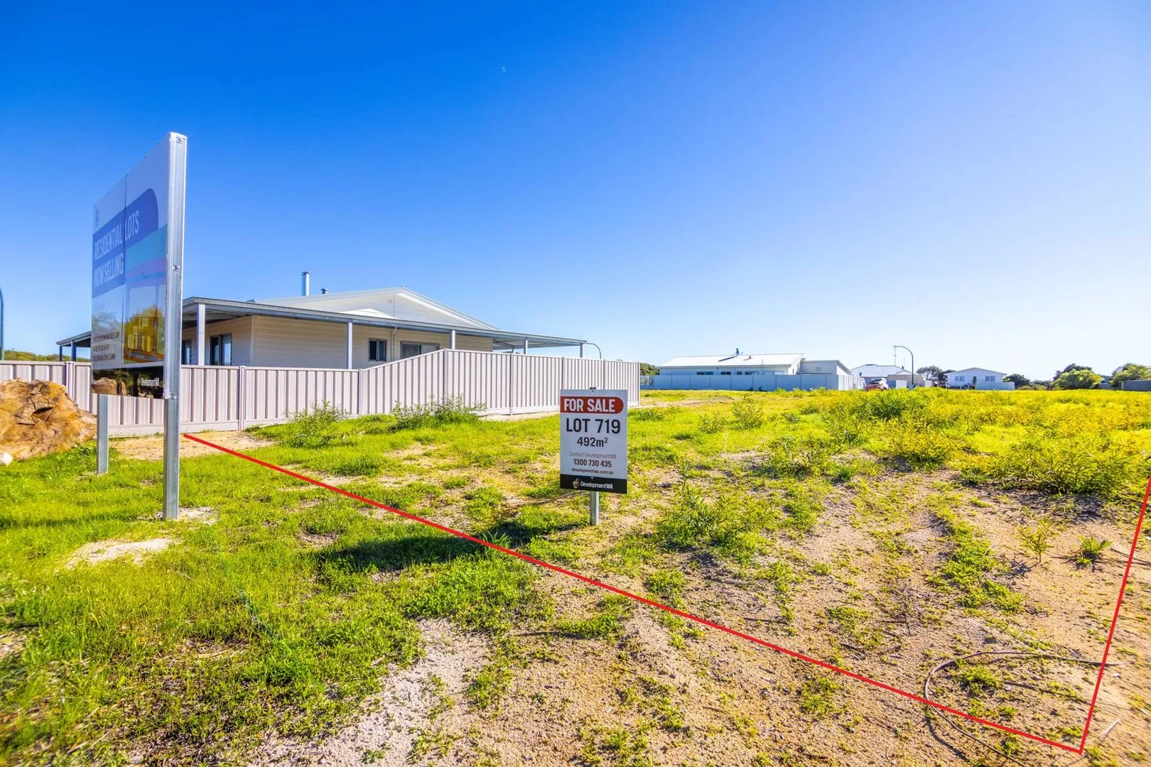 8 Long Street, Leeman WA 6514