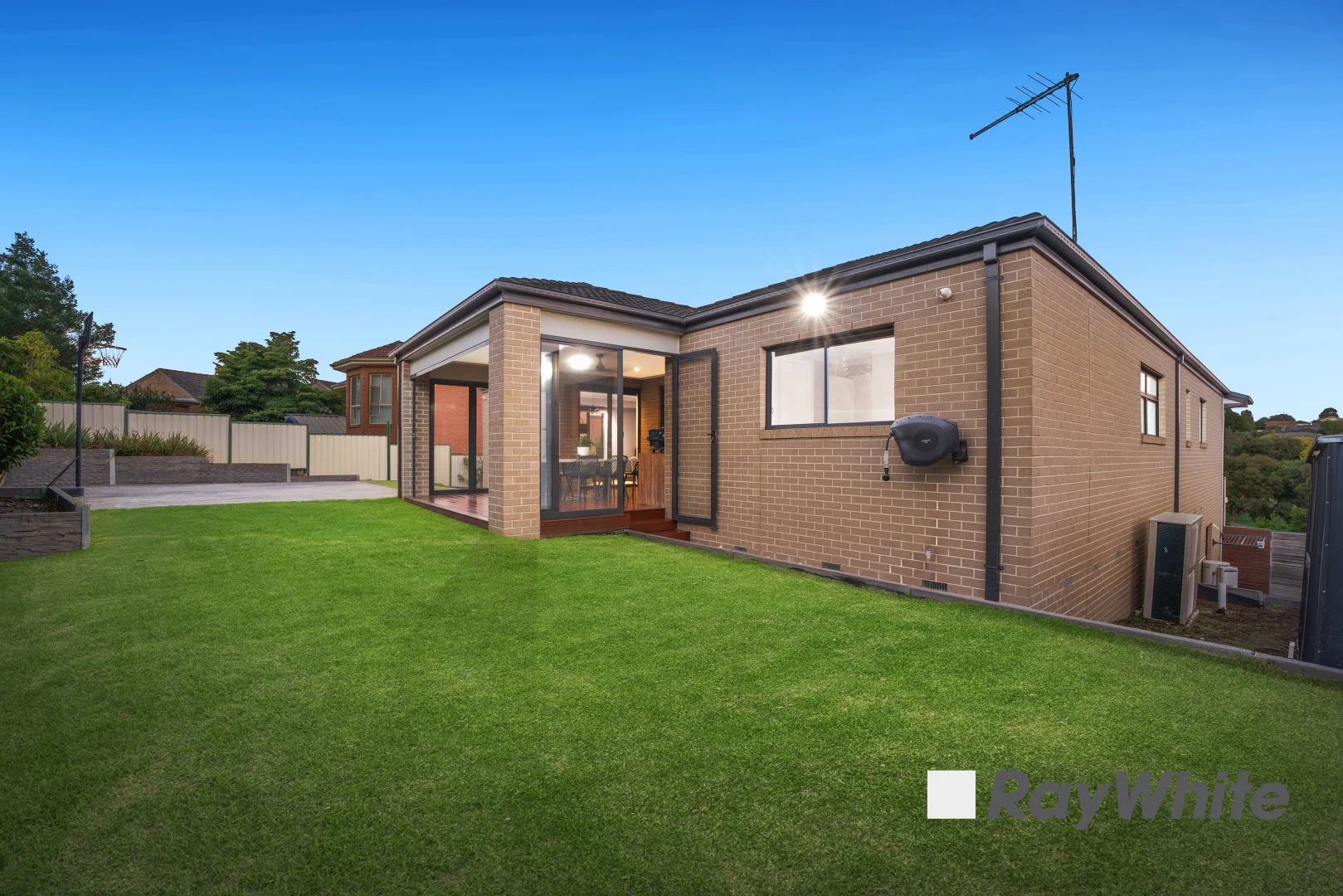 Additional image 22 of 50 William Hovell Drive, Endeavour Hills VIC 3802