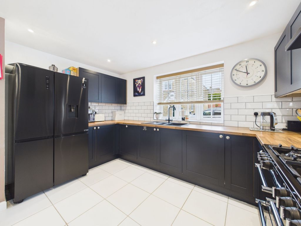 Additional image 5 of 4 bed detached house for saleWhittlewood End, Silverstone NN12