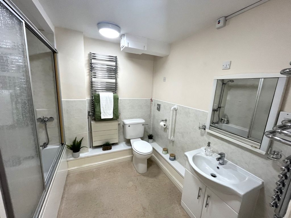 Additional image 7 of 2 bed flat for saleGrange Road, Solihull, West Midlands B91