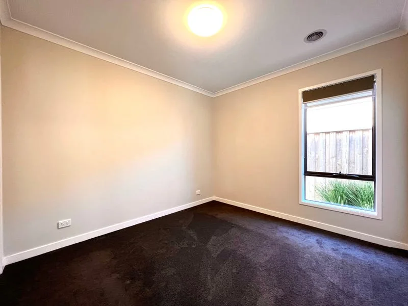 Additional image 10 of 34 Khan Boulevard, Clyde North VIC 3978