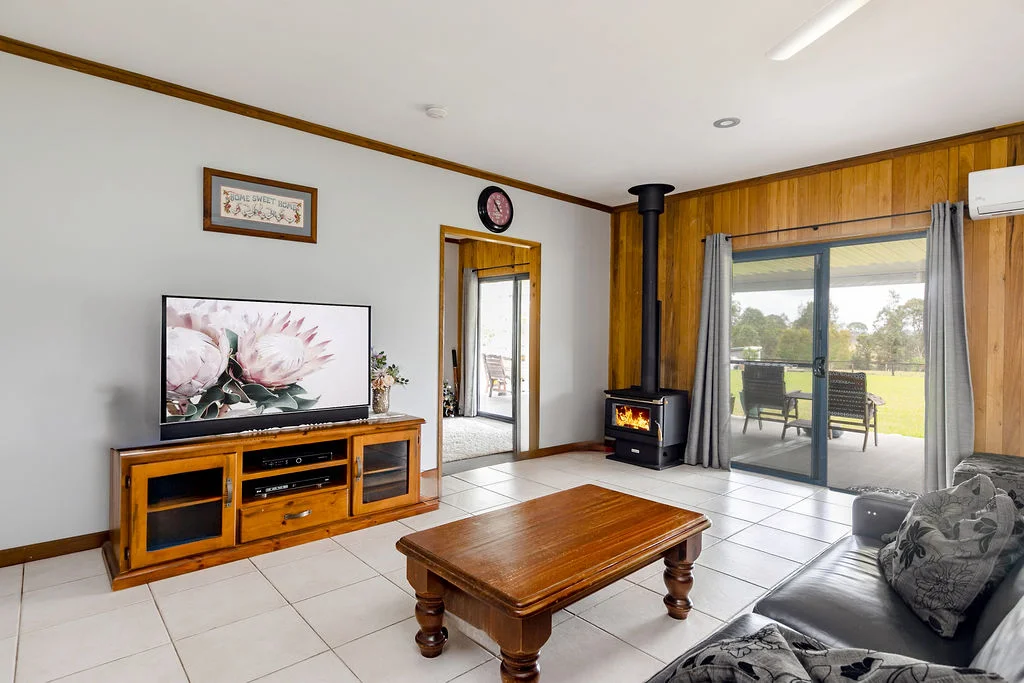 2 Ironbark Close, Gloucester NSW 2422 photo 3