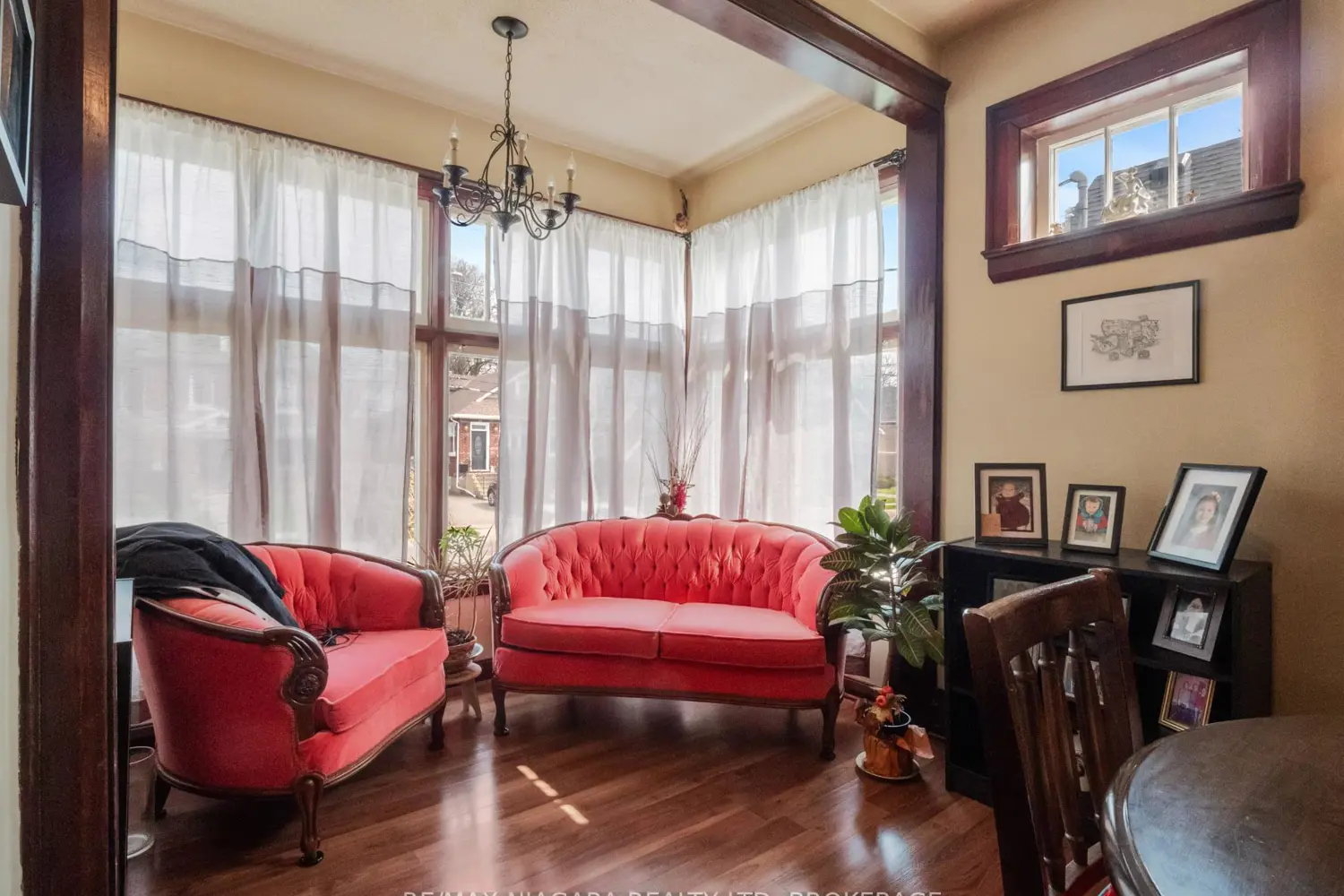 215 Phipps Street photo 3