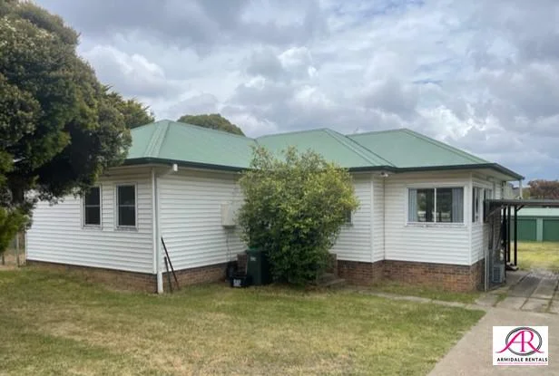 39 Taylor Street, Armidale NSW 2350