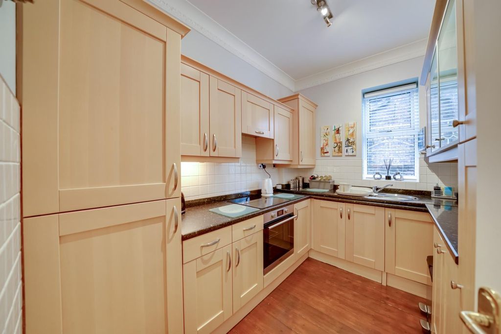 Additional image 11 of 1 bed flat for saleVictoria Road, Waterloo, Liverpool L22