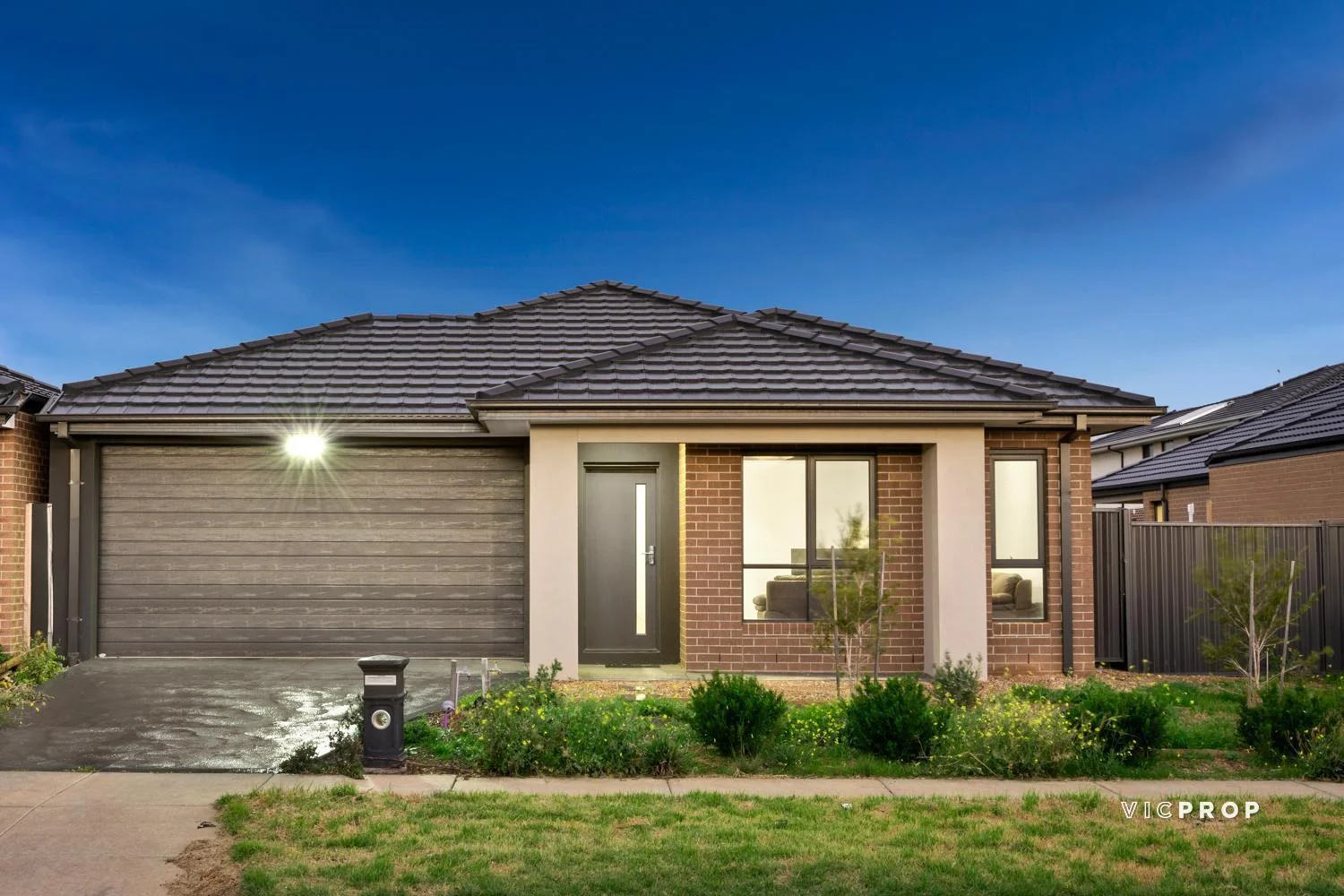 19 Travel Avenue, Tarneit VIC 3029