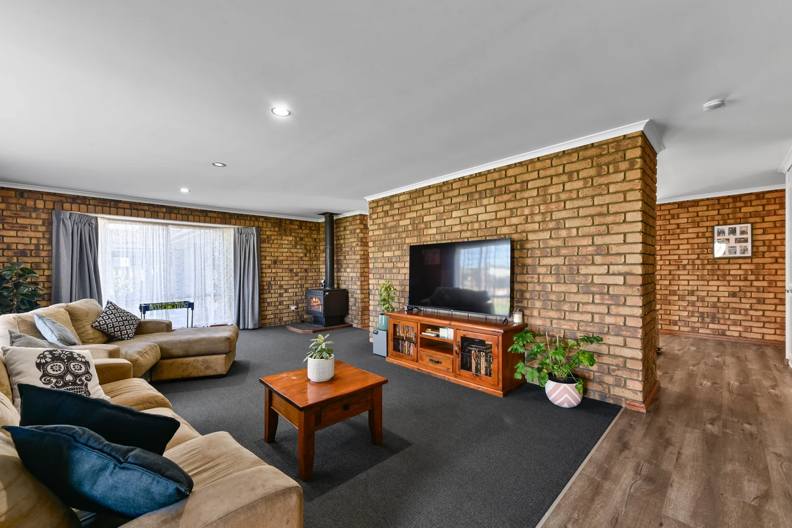 16 Third Street, Millicent SA 5280 photo 3