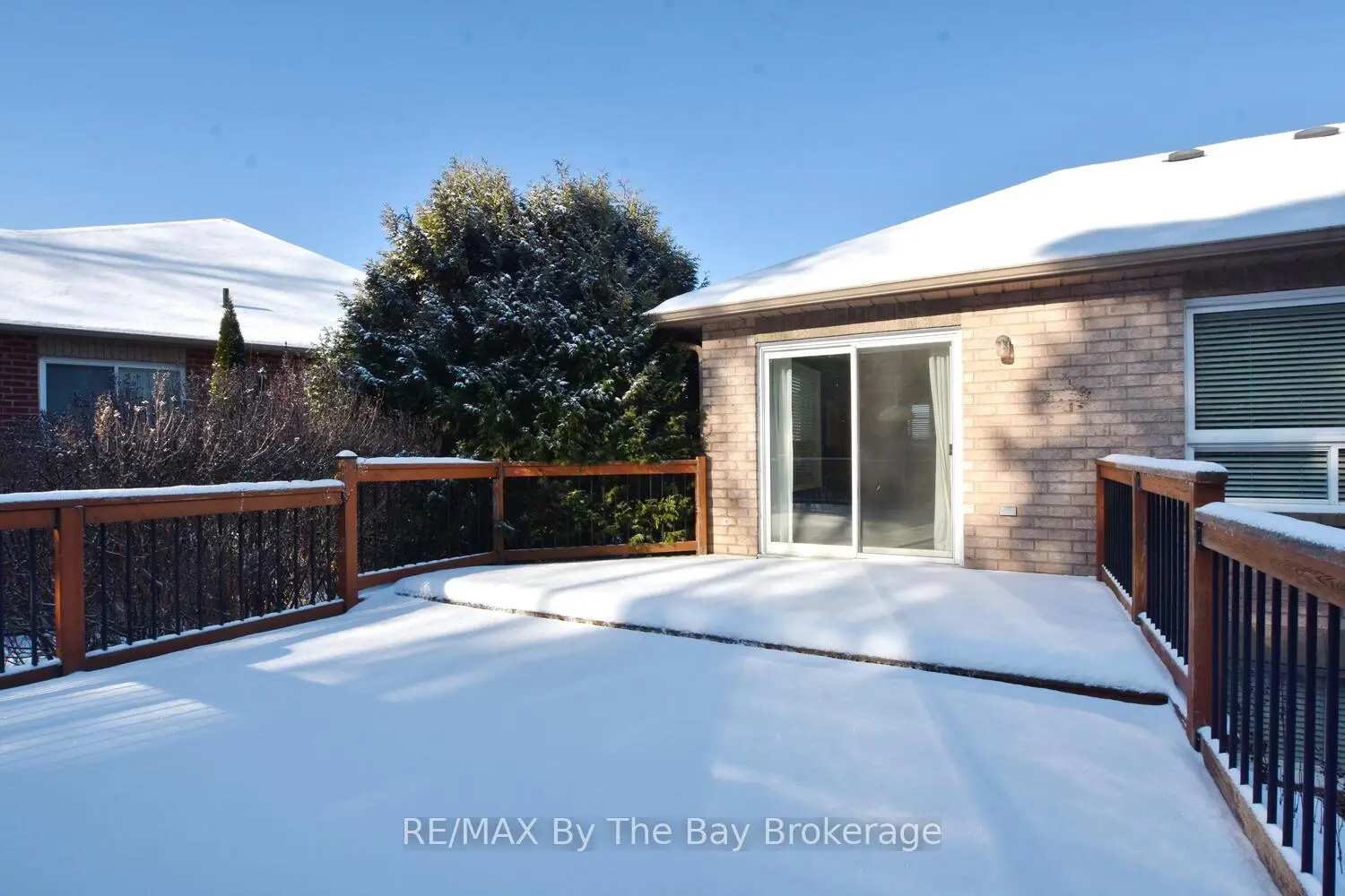 10 Cherry Sands Crescent photo 3