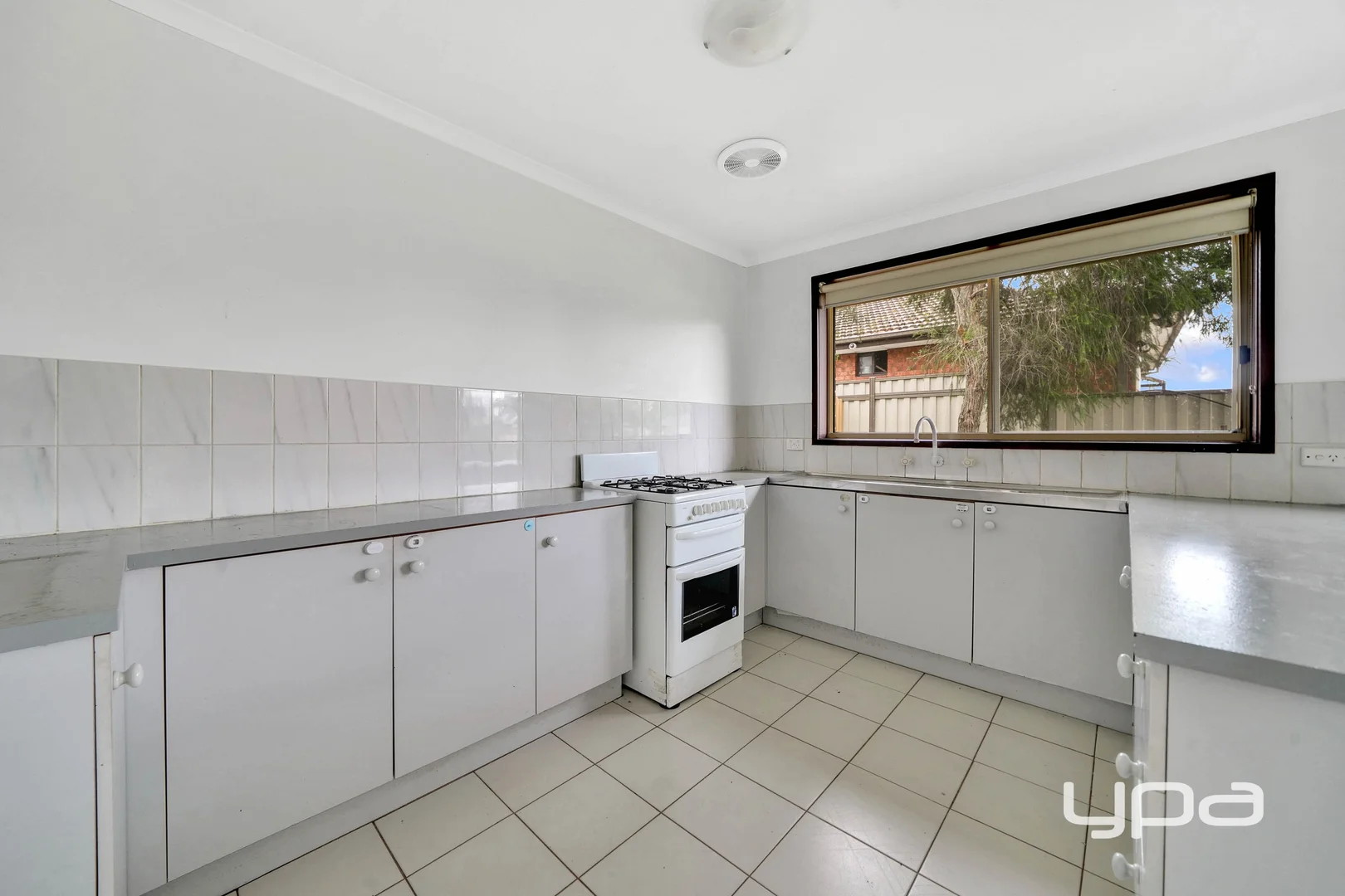 Additional image 6 of 2/2 McNicol Close, Meadow Heights VIC 3048