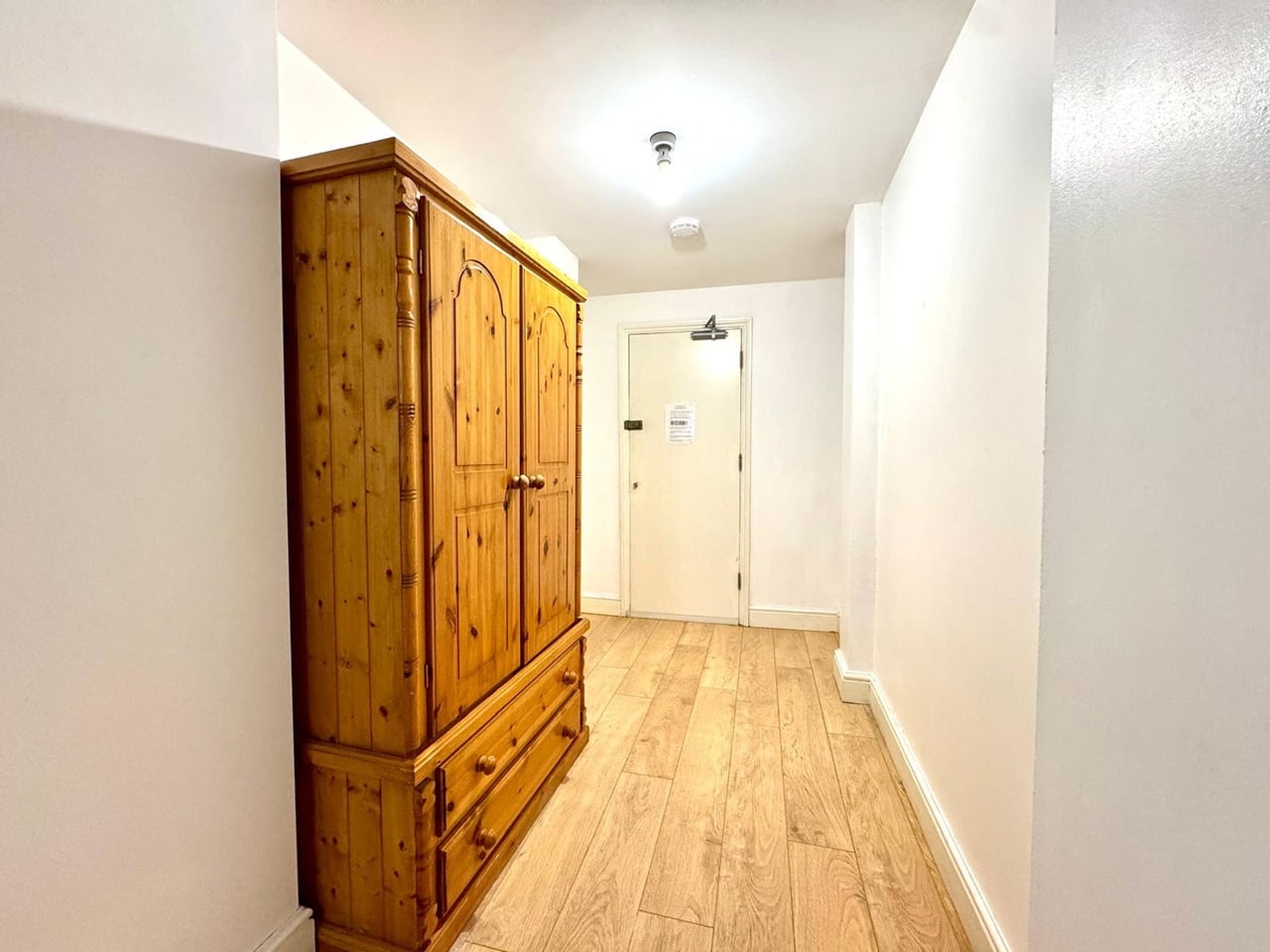 Studio Flat, Kember St, N1, N1 7GU photo 5