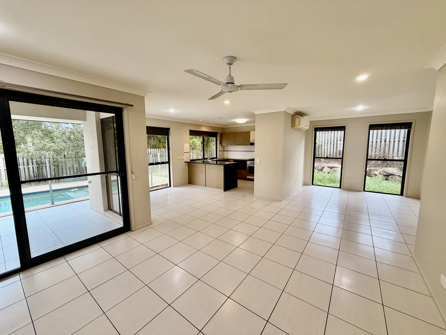 Additional image 9 of 17 Silver Dawn Crescent, Oxenford QLD 4210