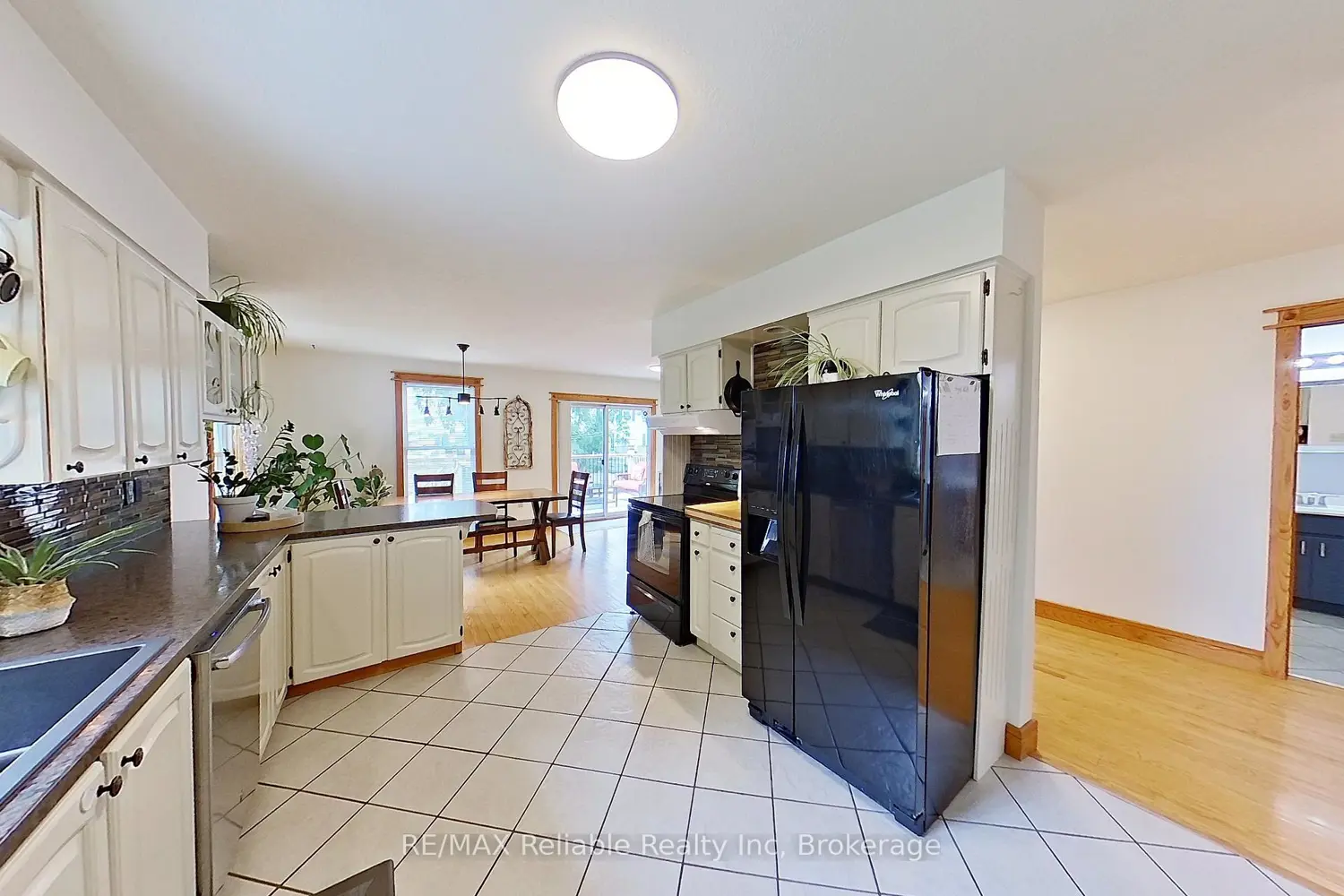 Additional image 4 of 212 James Street