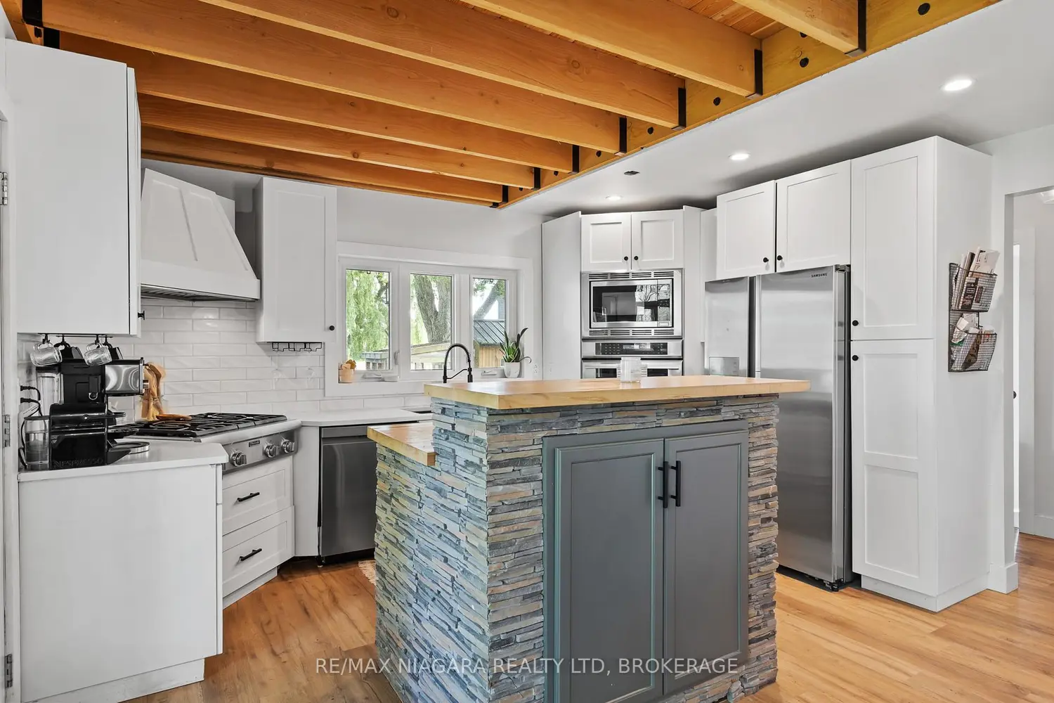 Additional image 7 of 11748 Summerland Avenue