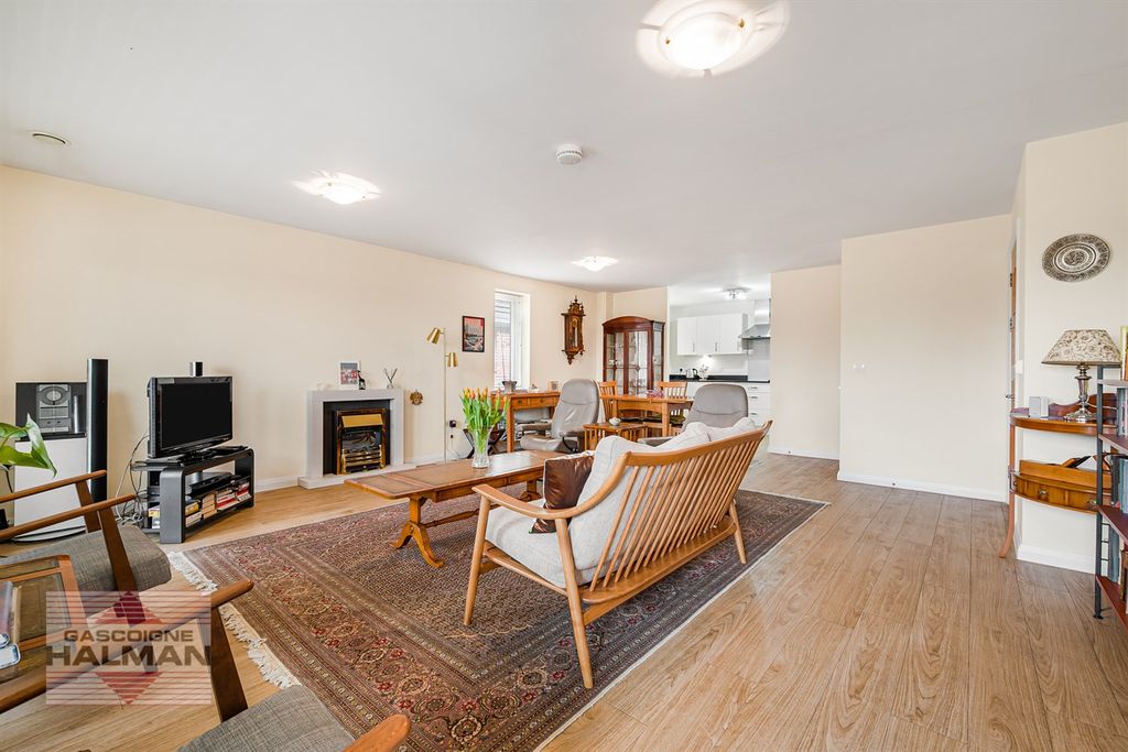 Additional image 5 of 2 bed flat for saleLawson Grange, Holly Road North, Wilmslow SK9