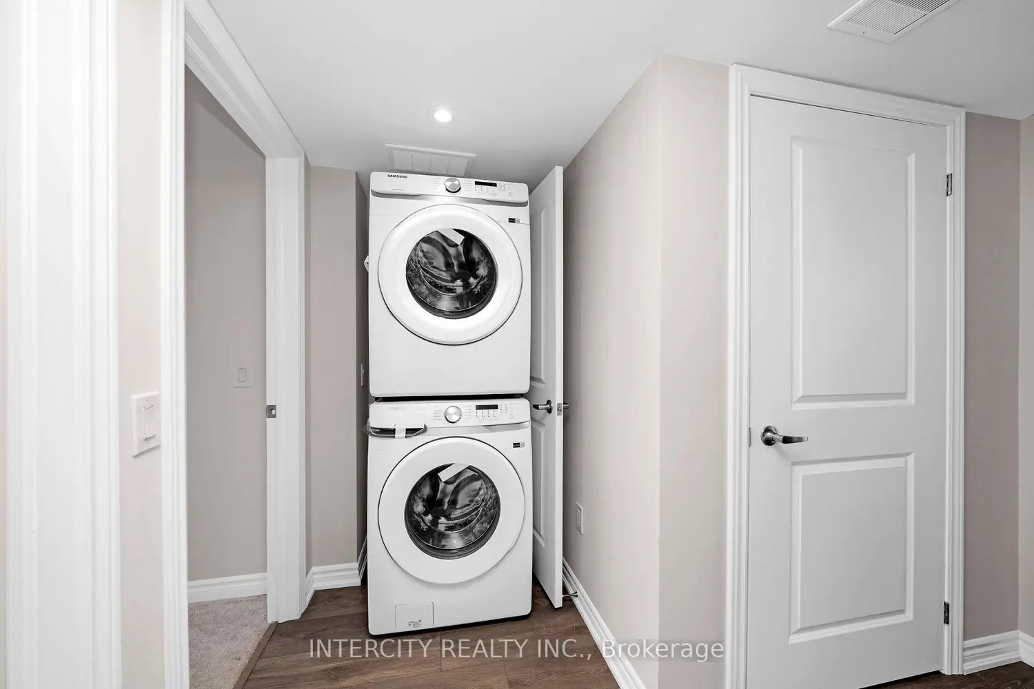 Additional image 17 of 30 Halliford Place 205