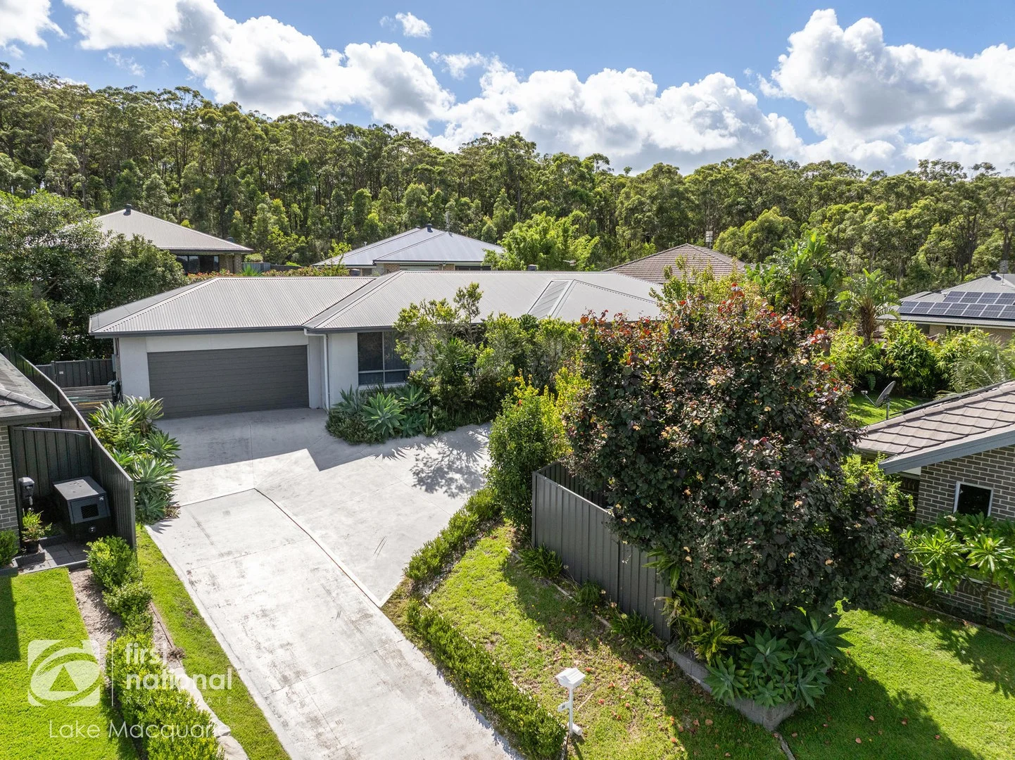 25 Medina Place, Cameron Park NSW 2285