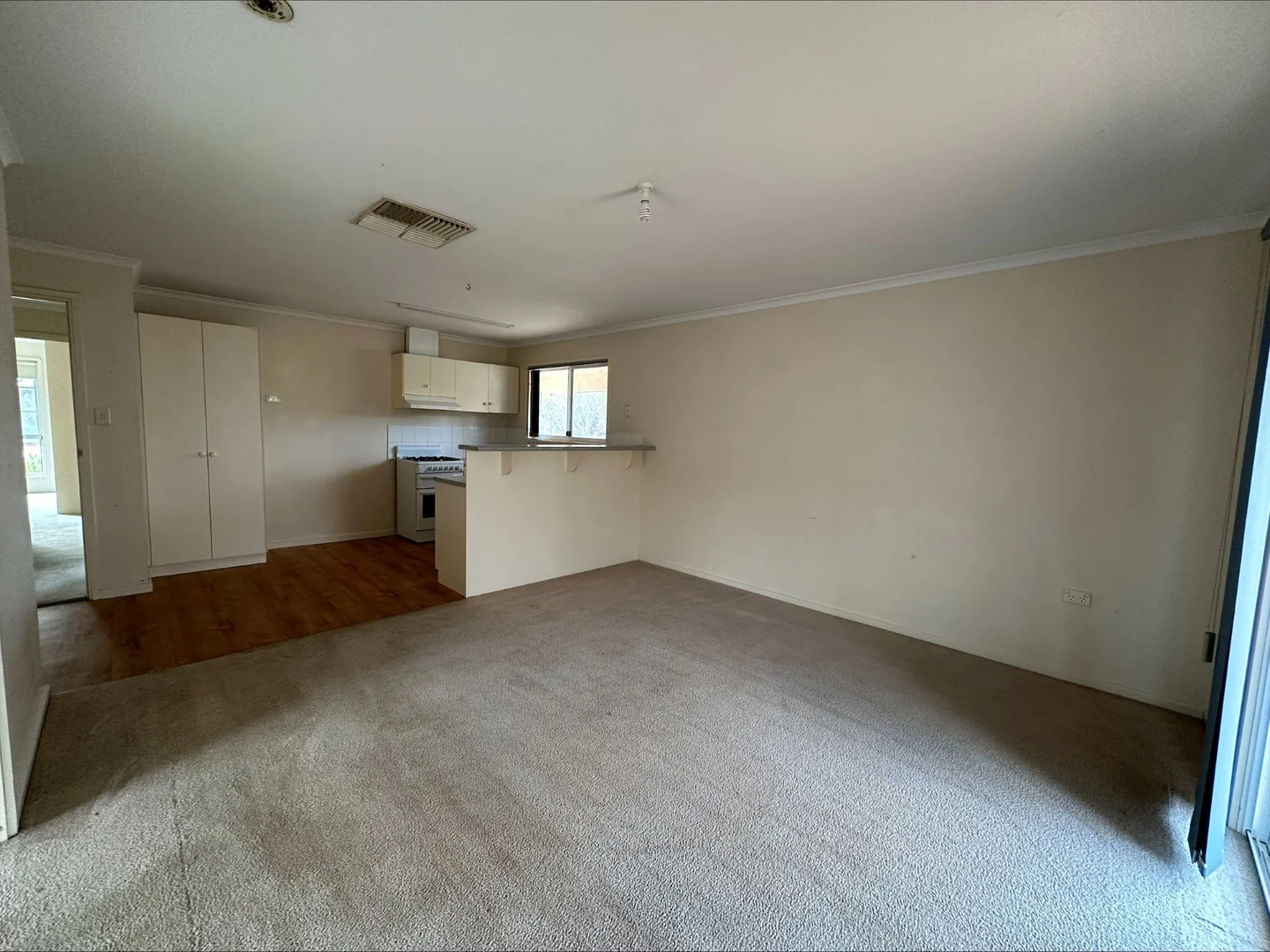 Additional image 11 of 6/11 PINE CRESCENT, Roxby Downs SA 5725