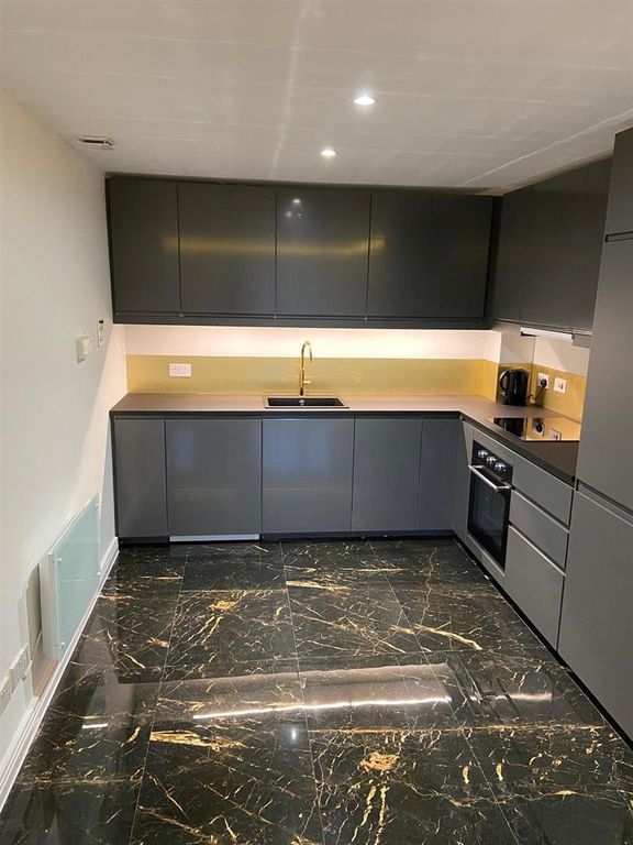 Additional image 5 of 3 bed flat for saleThe Mailbox, Wharfside Street B1