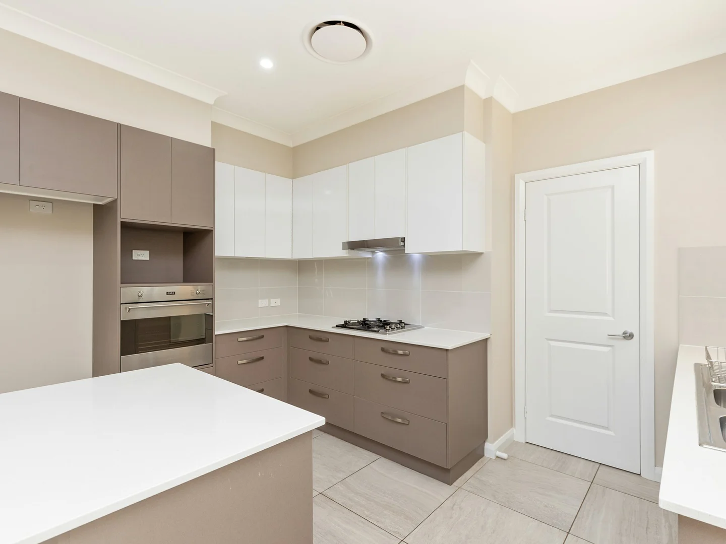 Additional image 3 of 2a Bishop Kennedy Close, Oxley Vale NSW 2340