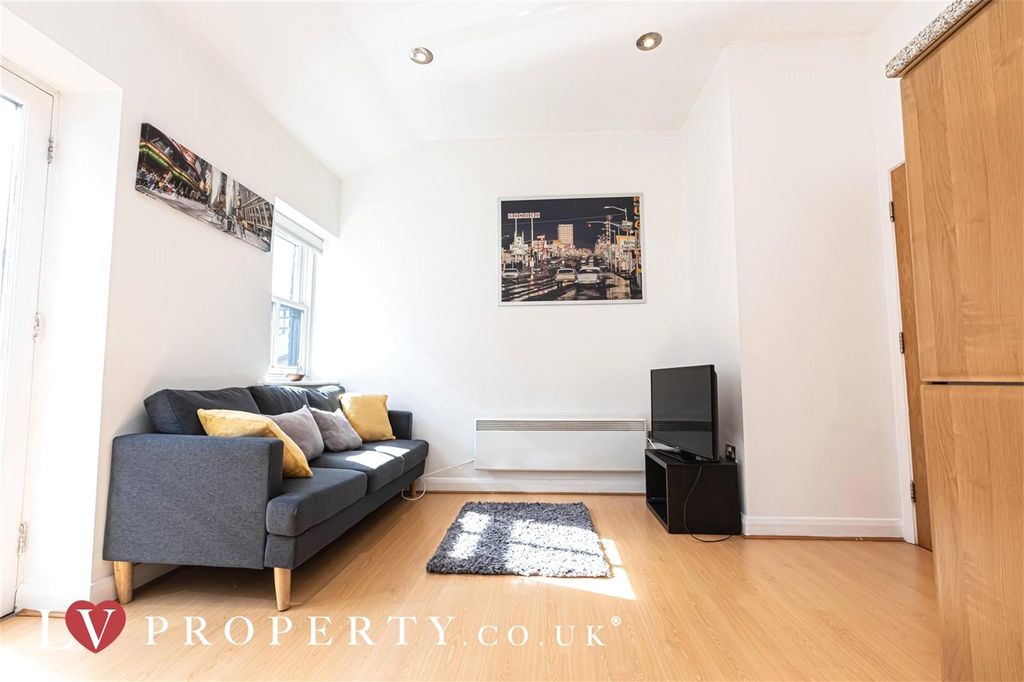 Additional image 3 of 1 bed flat for saleCamden Street, Birmingham, West Midlands B1