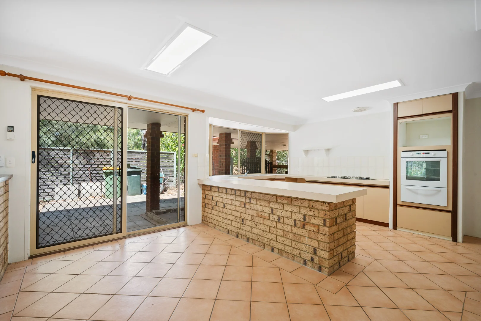 Additional image 4 of 8 Hall Road, Roleystone WA 6111
