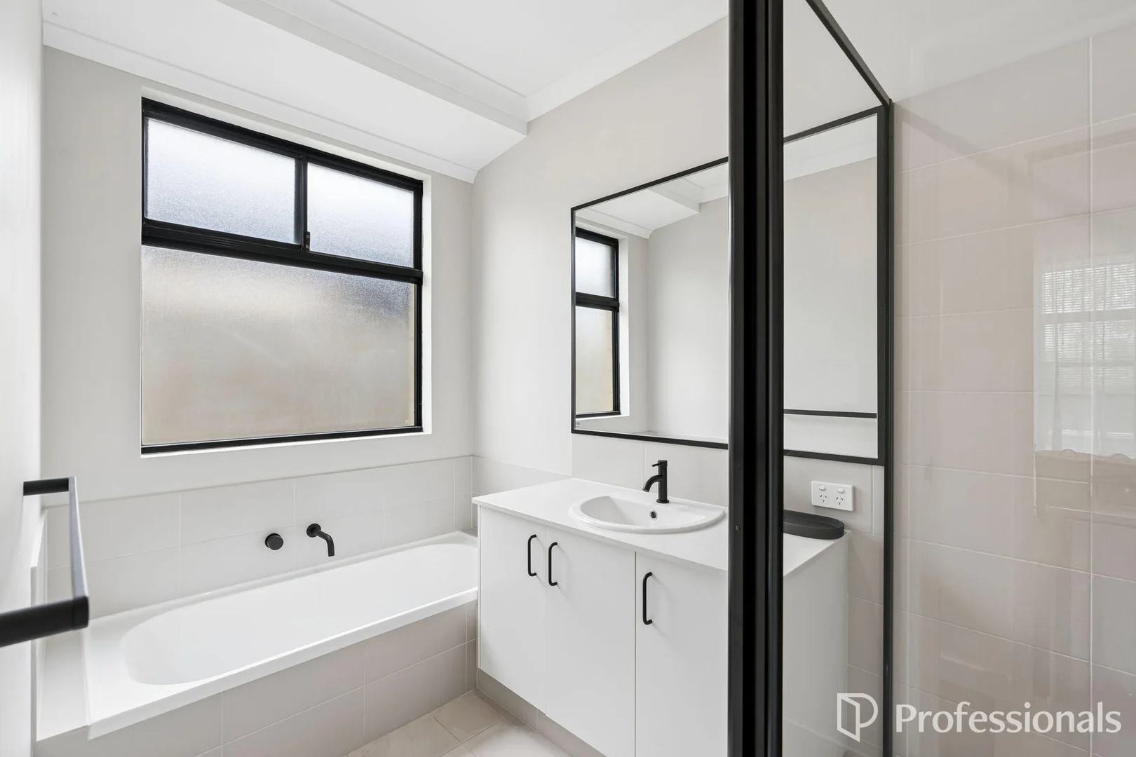 Additional image 7 of 55 Greenpoint Way, Hilbert WA 6112