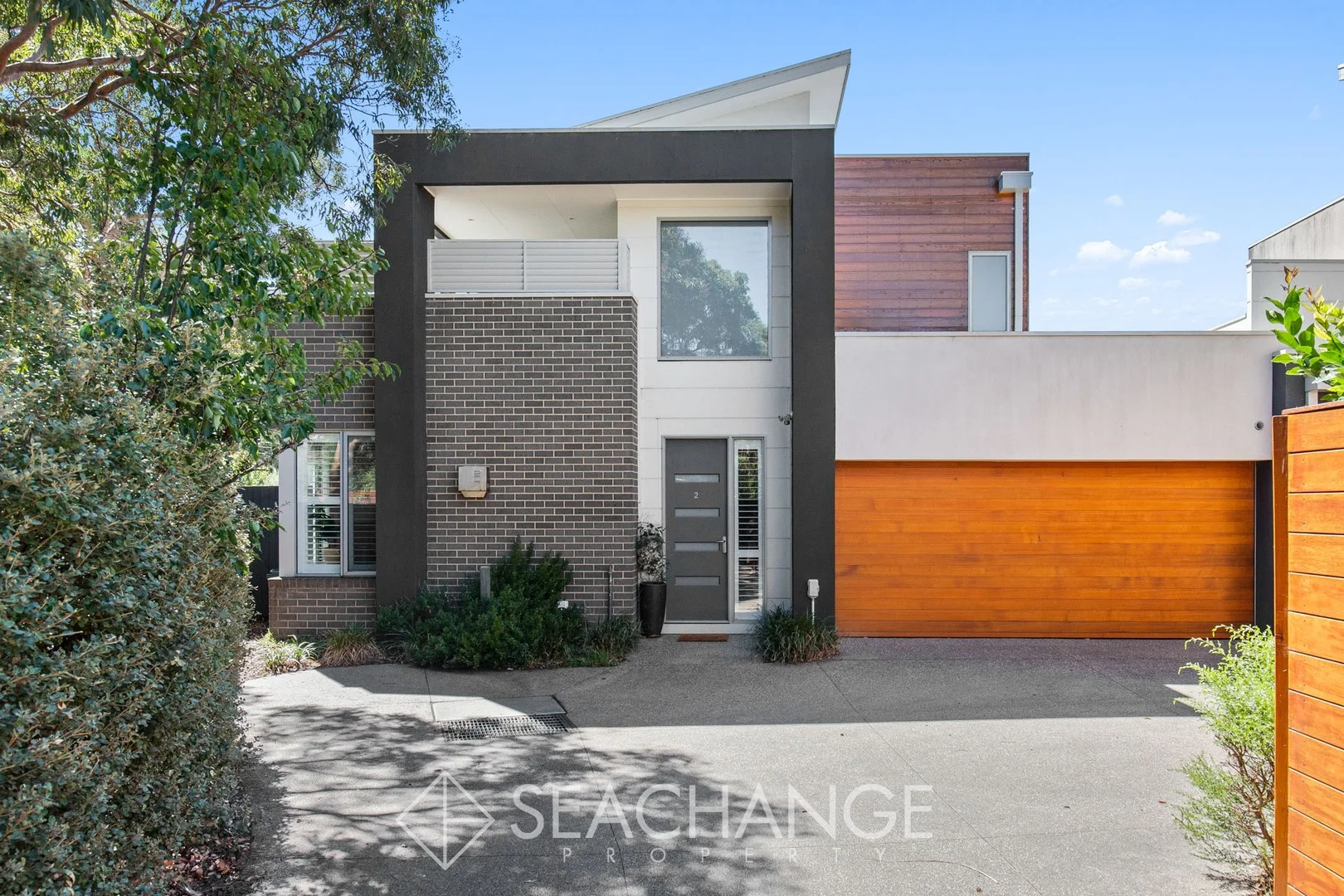 2/7 Sunningdale Avenue, Mornington VIC 3931