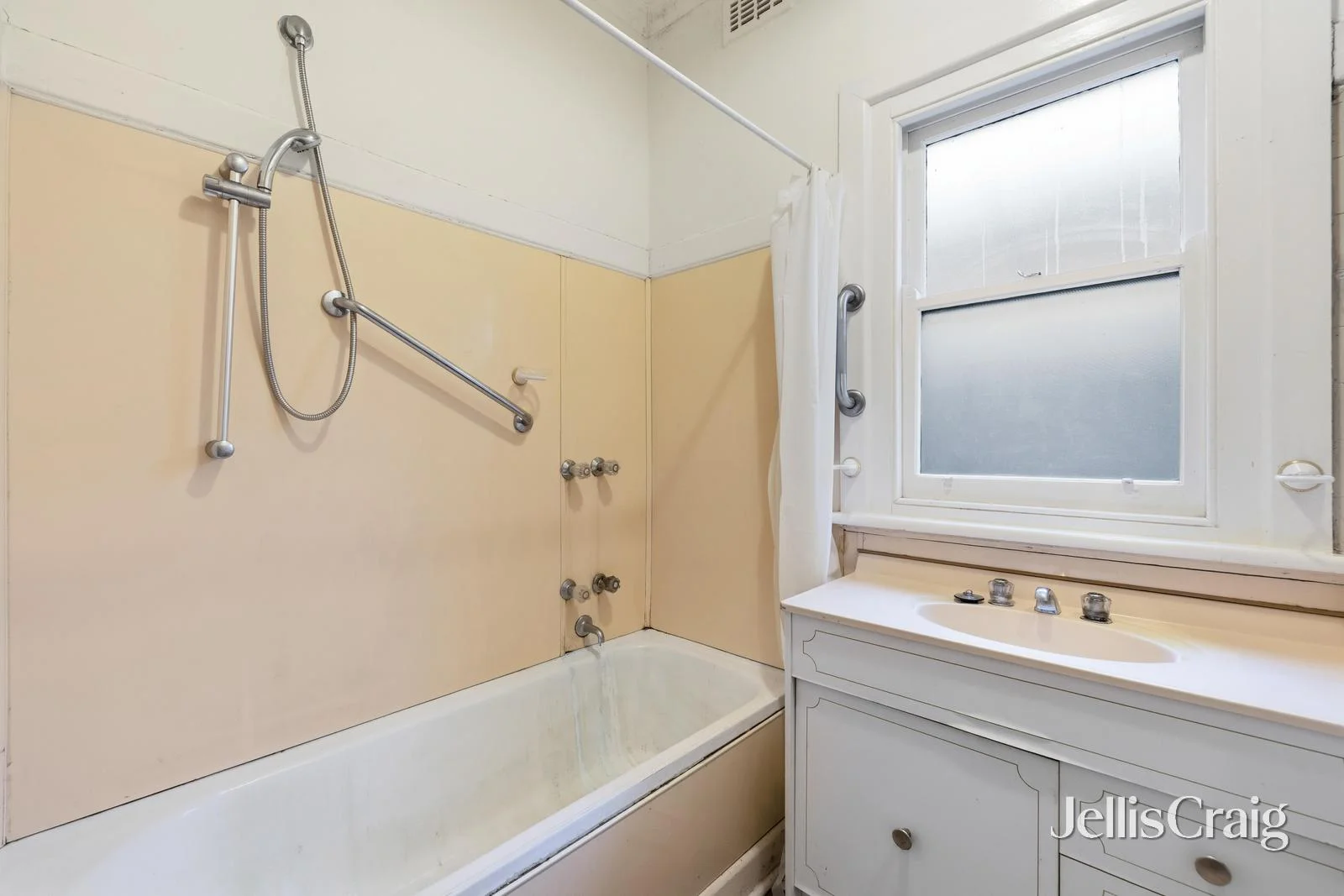 Additional image 10 of 207 Whitehorse Road, Blackburn VIC 3130