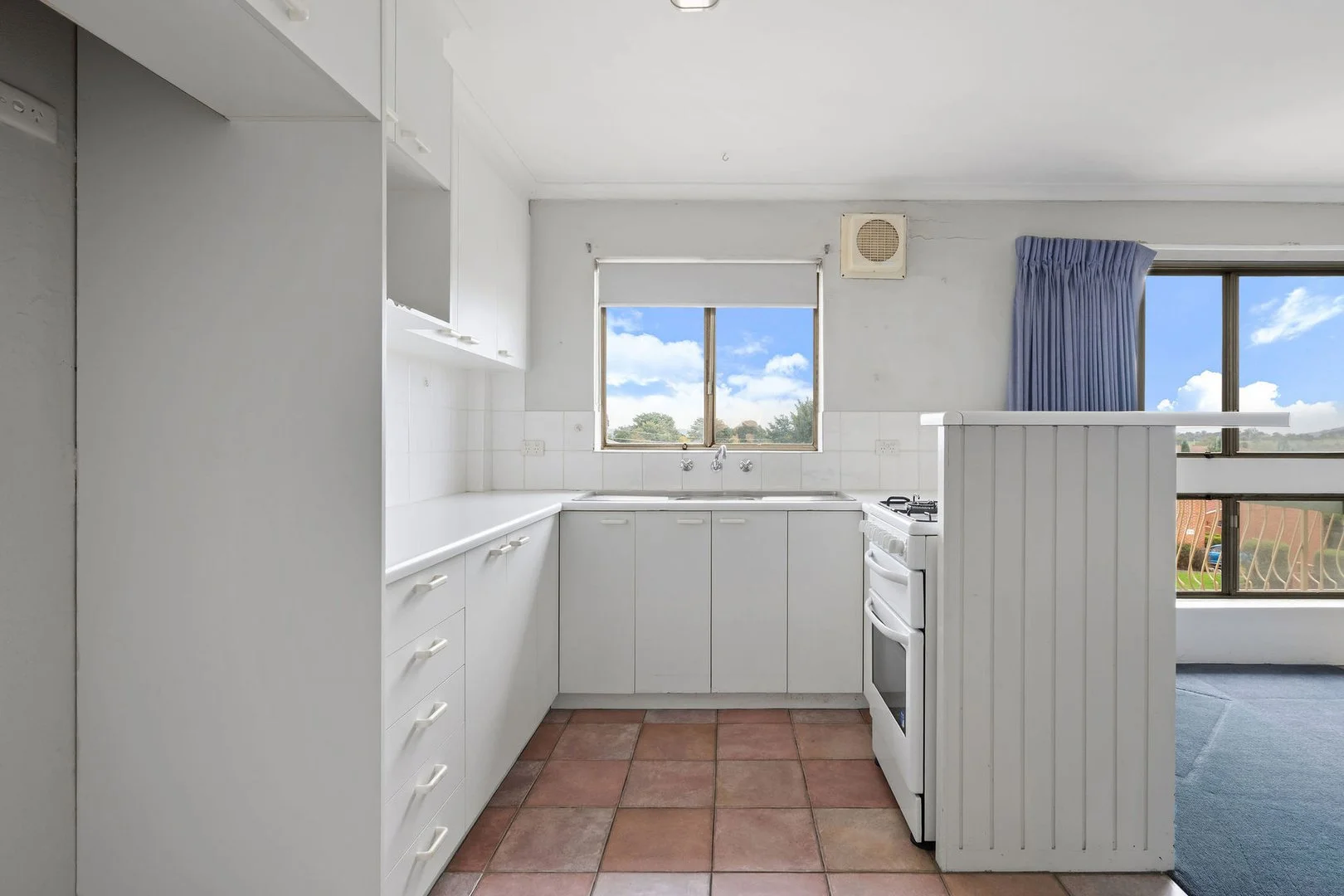 Additional image 3 of 16/12 Federal Avenue, Crestwood NSW 2620
