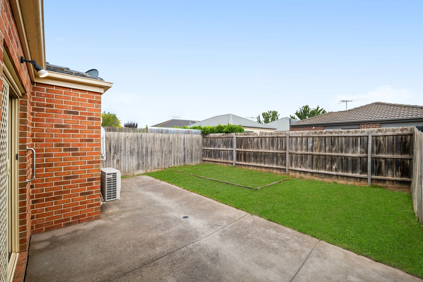 Additional image 10 of 2/19 Cootamundra Court, Werribee VIC 3030