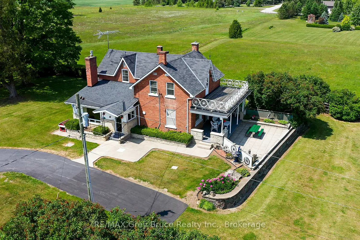 Additional image 2 of 319144 Grey Road 1