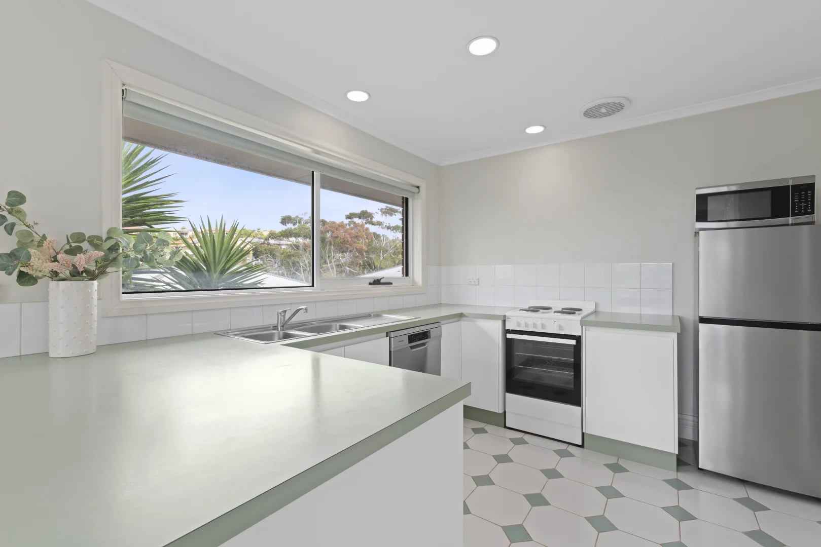 Additional image 3 of 73 Victory Way, Highton VIC 3216