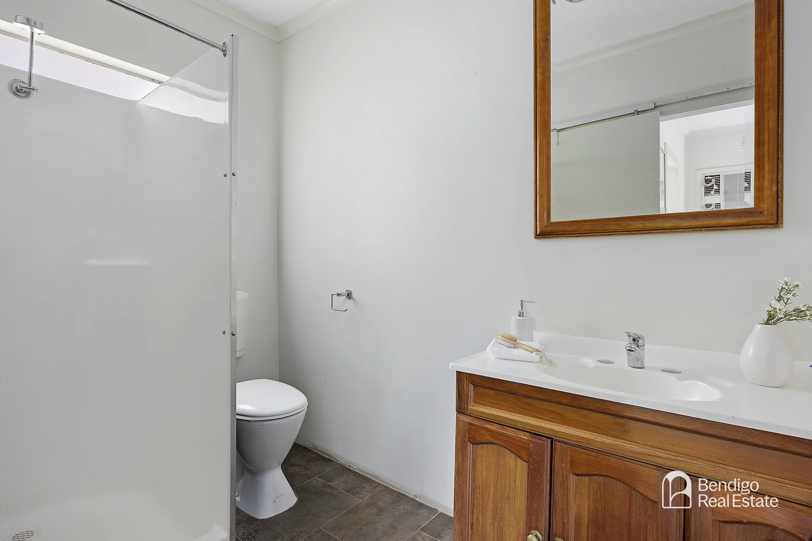 Additional image 10 of 225 Carpenter Street, Quarry Hill VIC 3550