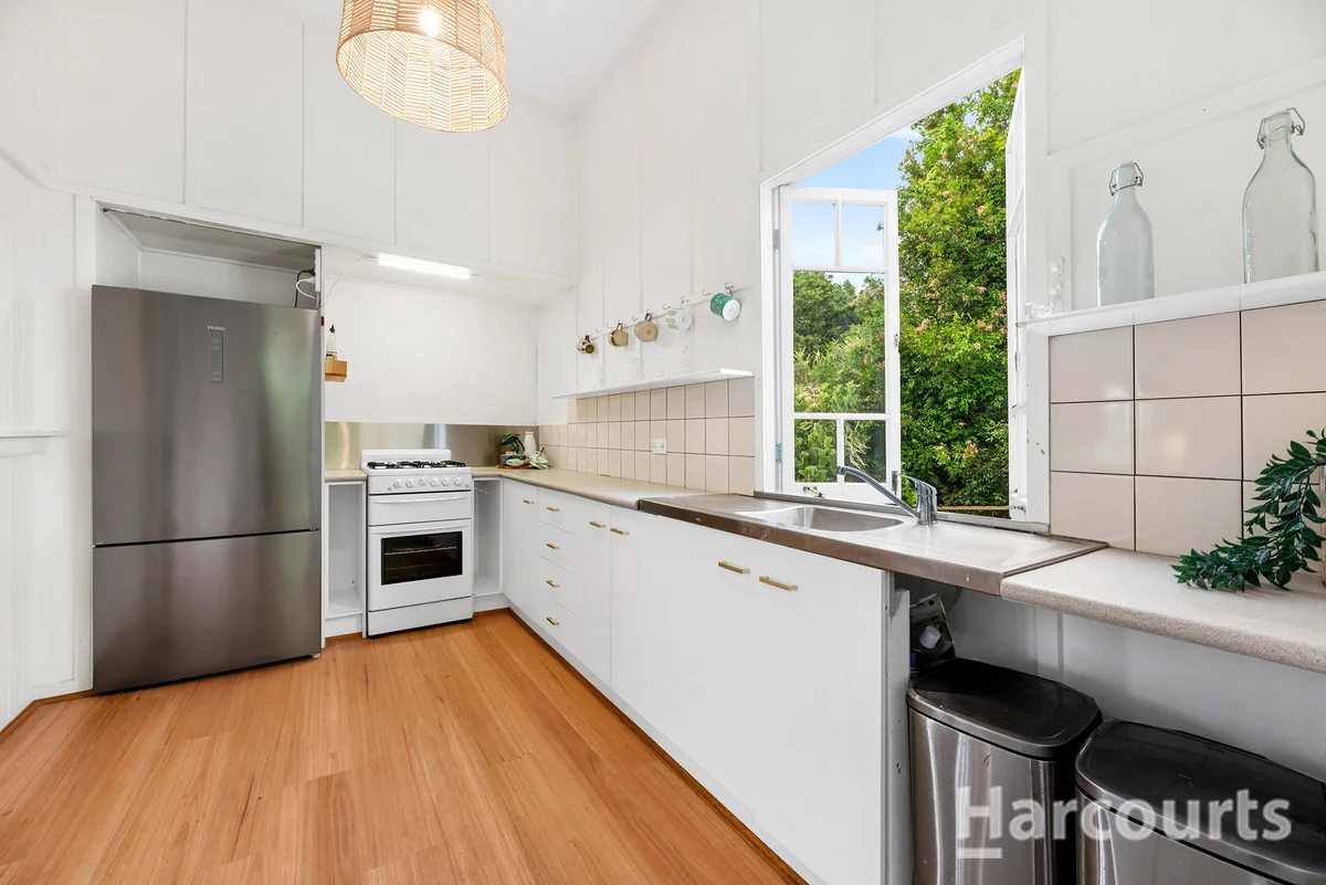 28 Barton Street, Sandgate QLD 4017 photo 5