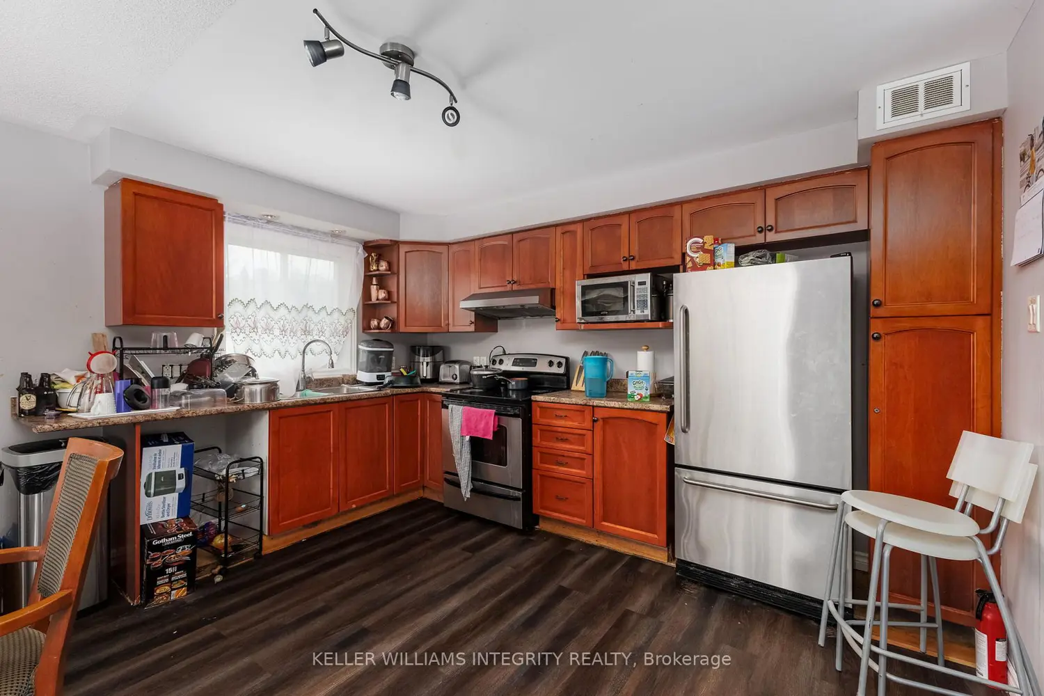 Additional image 3 of 5070 Du Parc