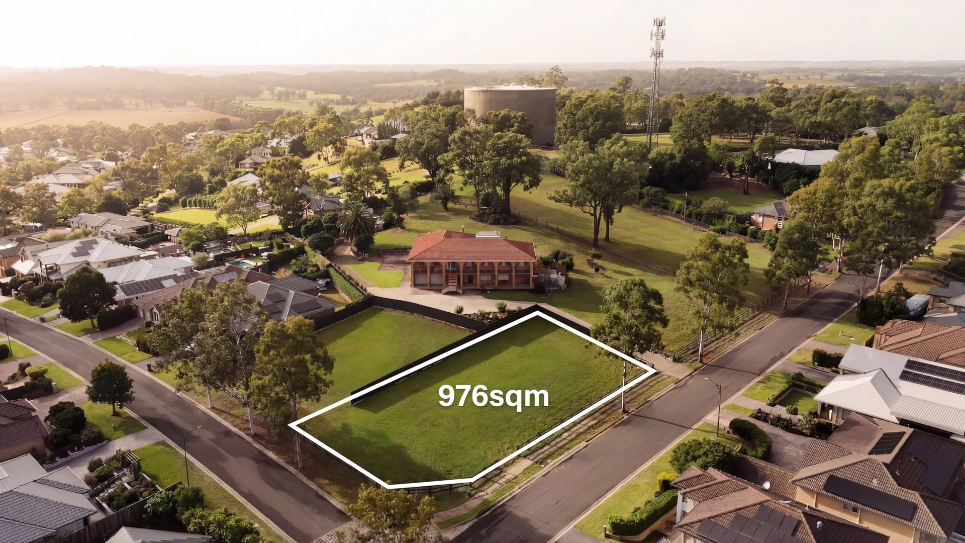2 McMahon Parade, Camden Park NSW 2570