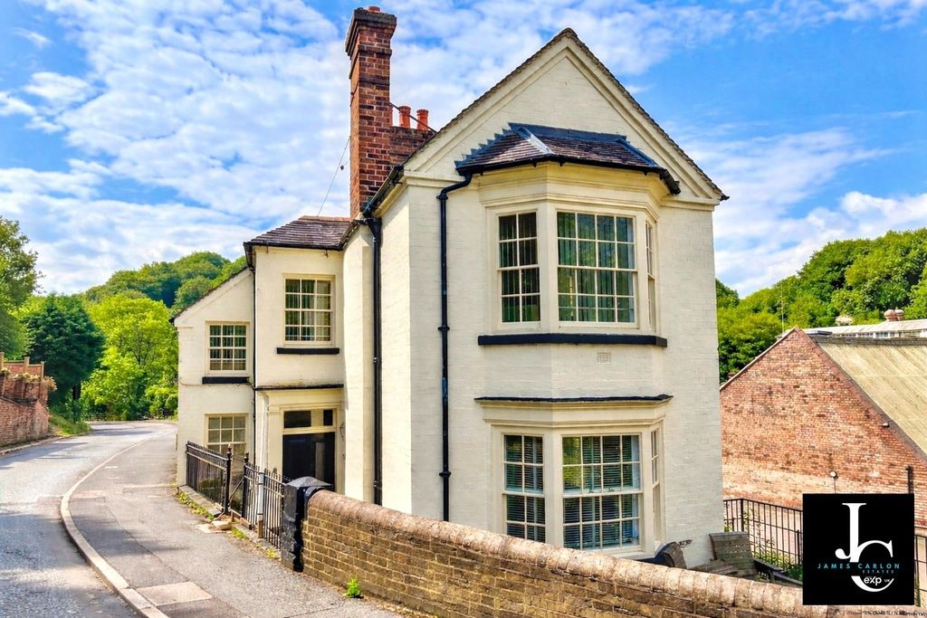 2 bed flat for saleWellington Road, Coalbrookdale, Telford TF8