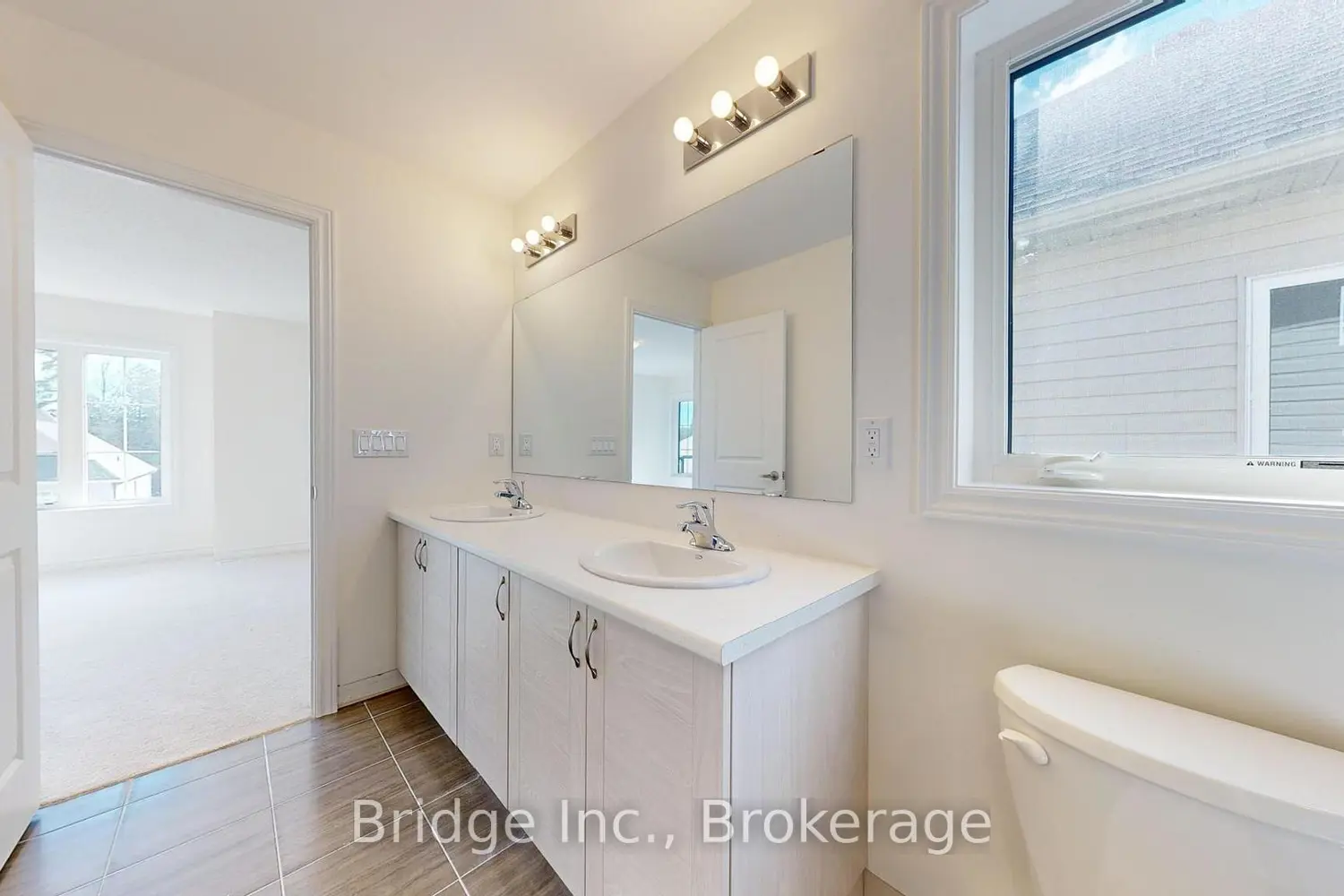 12 Hillcroft Way photo 4