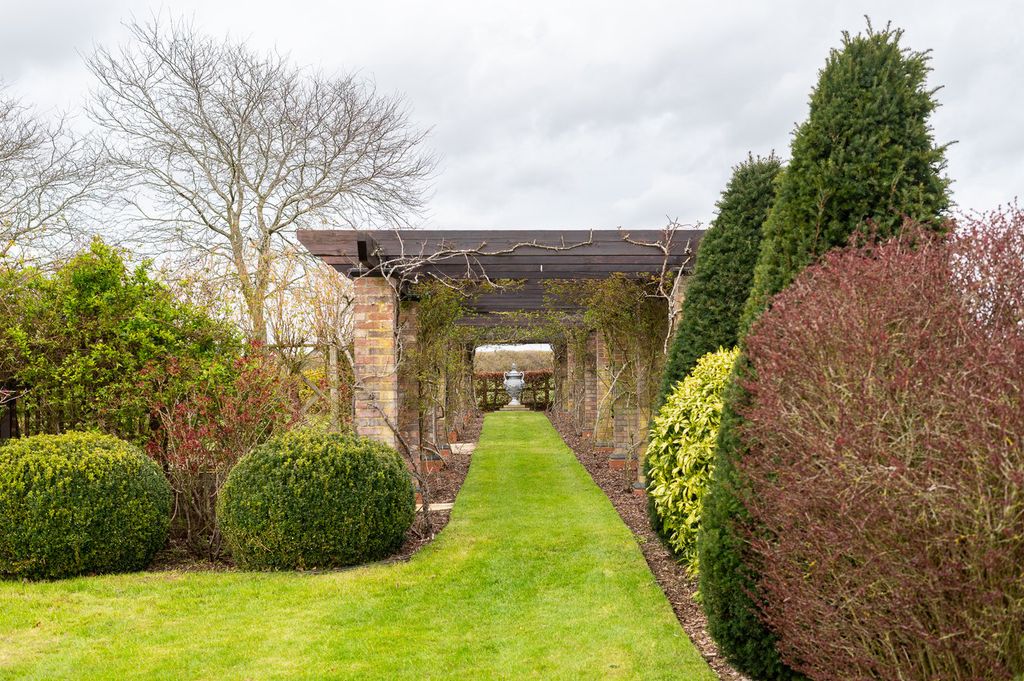 Additional image 44 of 5 bed detached house for saleWestfield Road, Oakley, Bedfordshire MK43