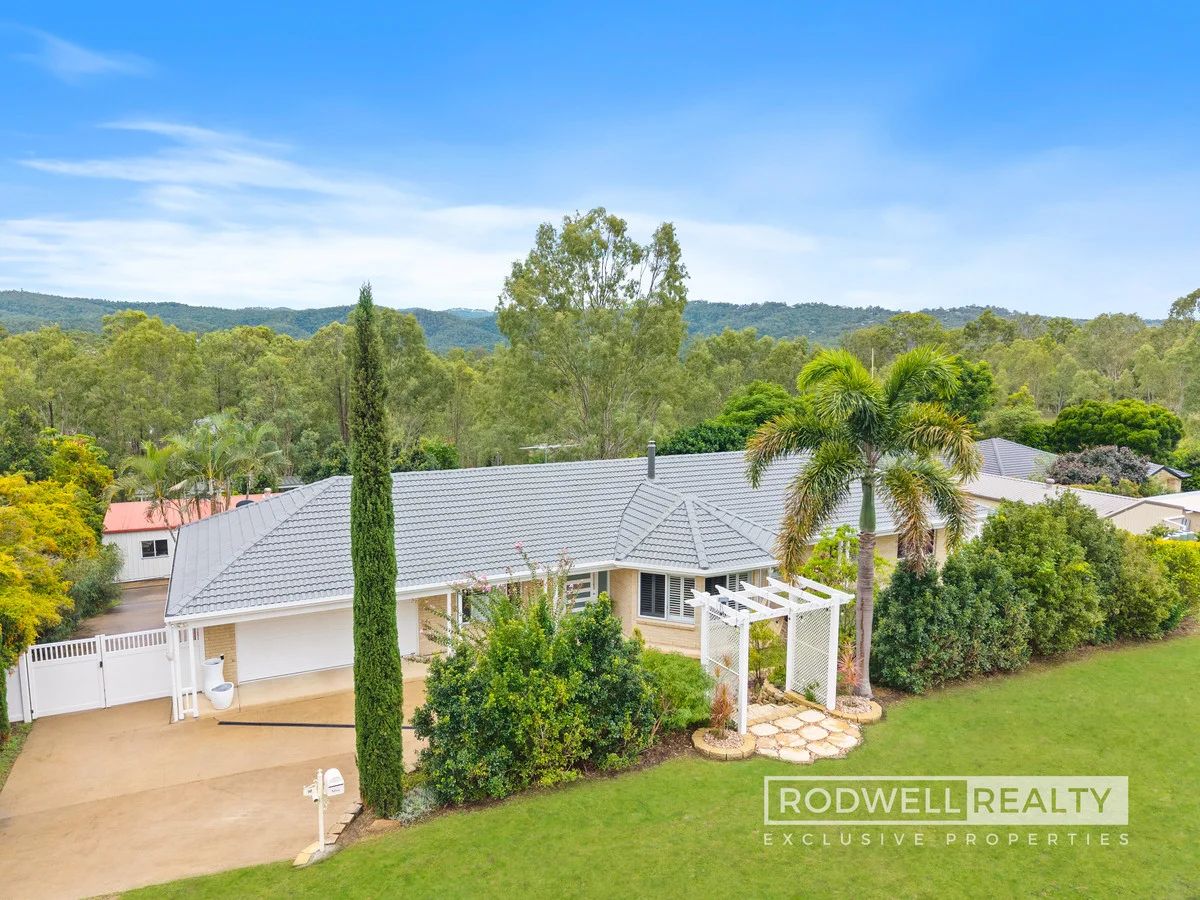 92-94 Scarvell Place, Kooralbyn QLD 4285
