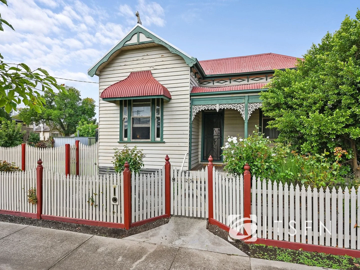 23 Sternberg Street, Kennington VIC 3550