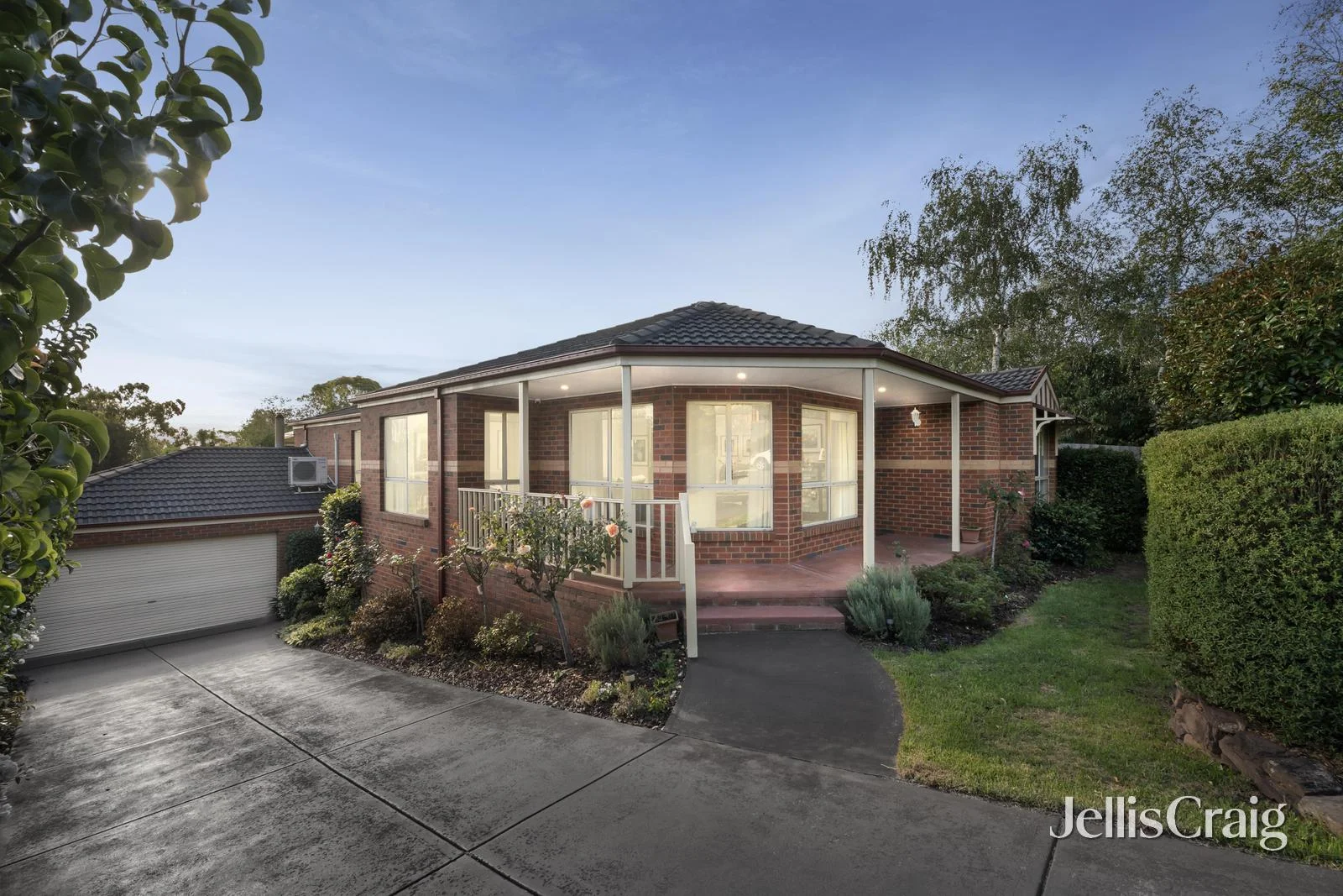 24 Drummer Hill Lane, Mooroolbark VIC 3138