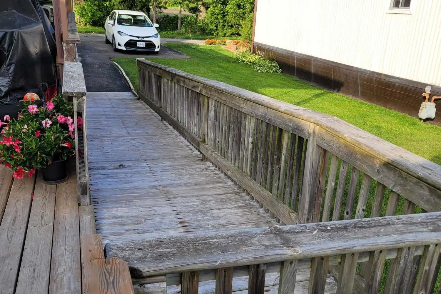Additional image 16 of 9839 Lakeshore Road 34