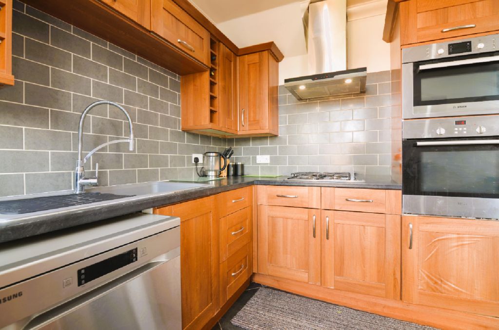 Additional image 5 of 2 bed terraced house for salePemberton Road, Slough SL2