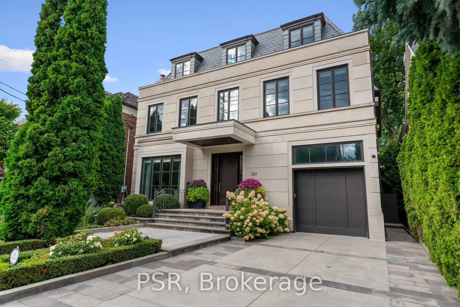 221 Dunvegan Road