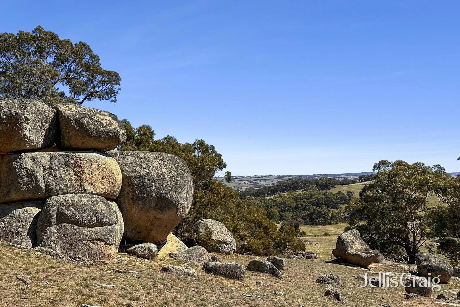 995 Lancefield-Pyalong Road, Nulla Vale VIC 3435 photo 4